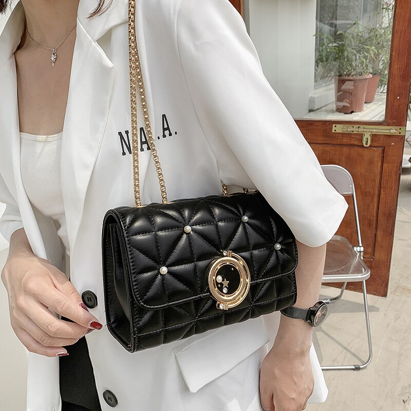 Diamond Lattice Chain Crossbody Bag