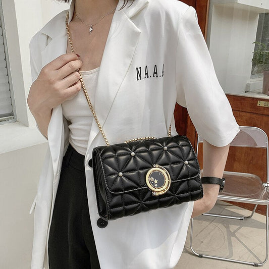 Diamond Lattice Chain Crossbody Bag