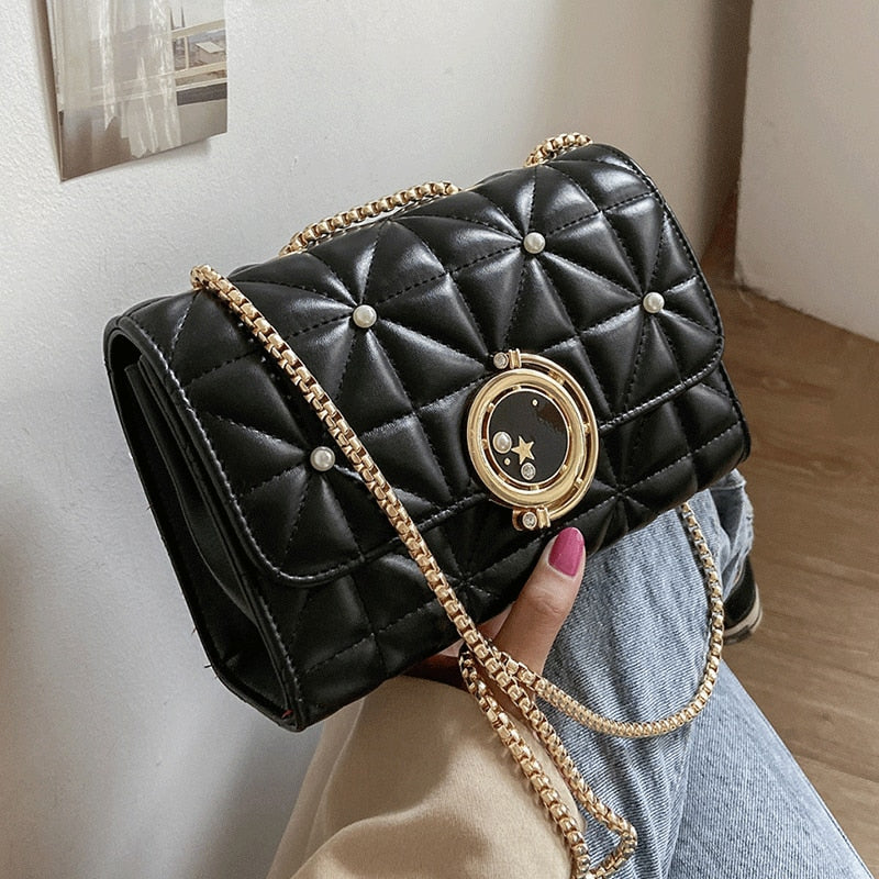 Diamond Lattice Chain Crossbody Bag