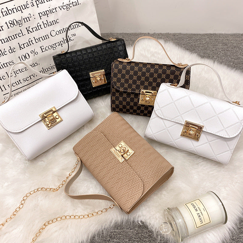 Casual Chain Crossbody Messenger Bag