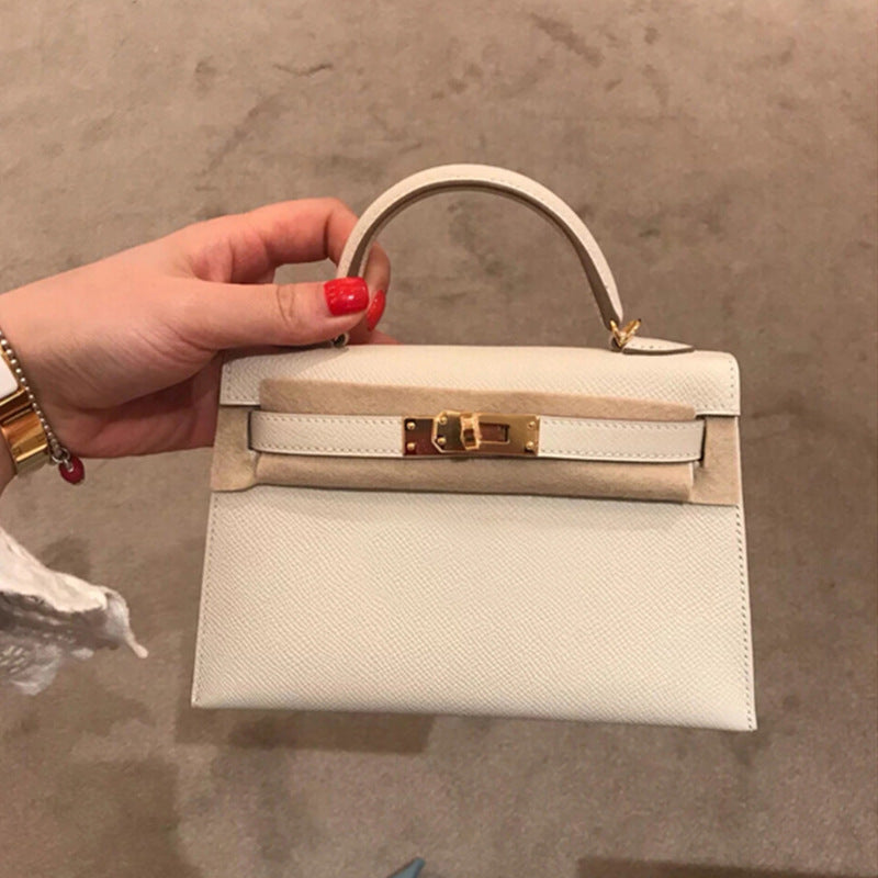 Single-shoulder crossbody bag made of cowhide